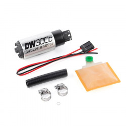 Deatschwerks DW300C 340 L/h E85 kit universal de instalare a pompei de combustibil