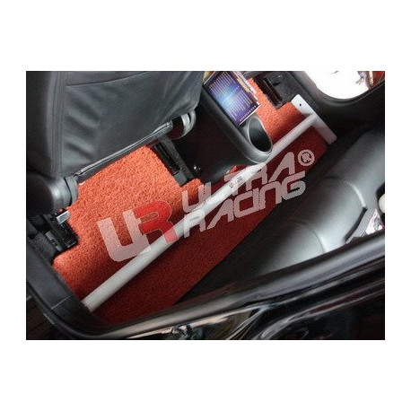 Bară rigidizare Honda Integra 01-06 DC5 UltraRacing 2-puncte Bară rigidizare podea | race-shop.ro